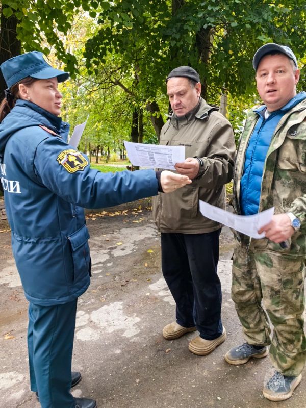 #Профилактика. Сегодня в городе Остров специалистами ОНД и ПР по Островскому, Пыталовскому, Печорскому и Палкинскому районам УНД и ПР Главного управления МЧС России по Псковской области проведен рейд по разъяснению... #Профилактика. Сегодня в городе Остров специалистами ОНД и ПР по Островскому, Пыталовскому, Печорскому и Палкинскому районам УНД и ПР Главного управления МЧС России по Псковской области проведен рейд по разъяснению...