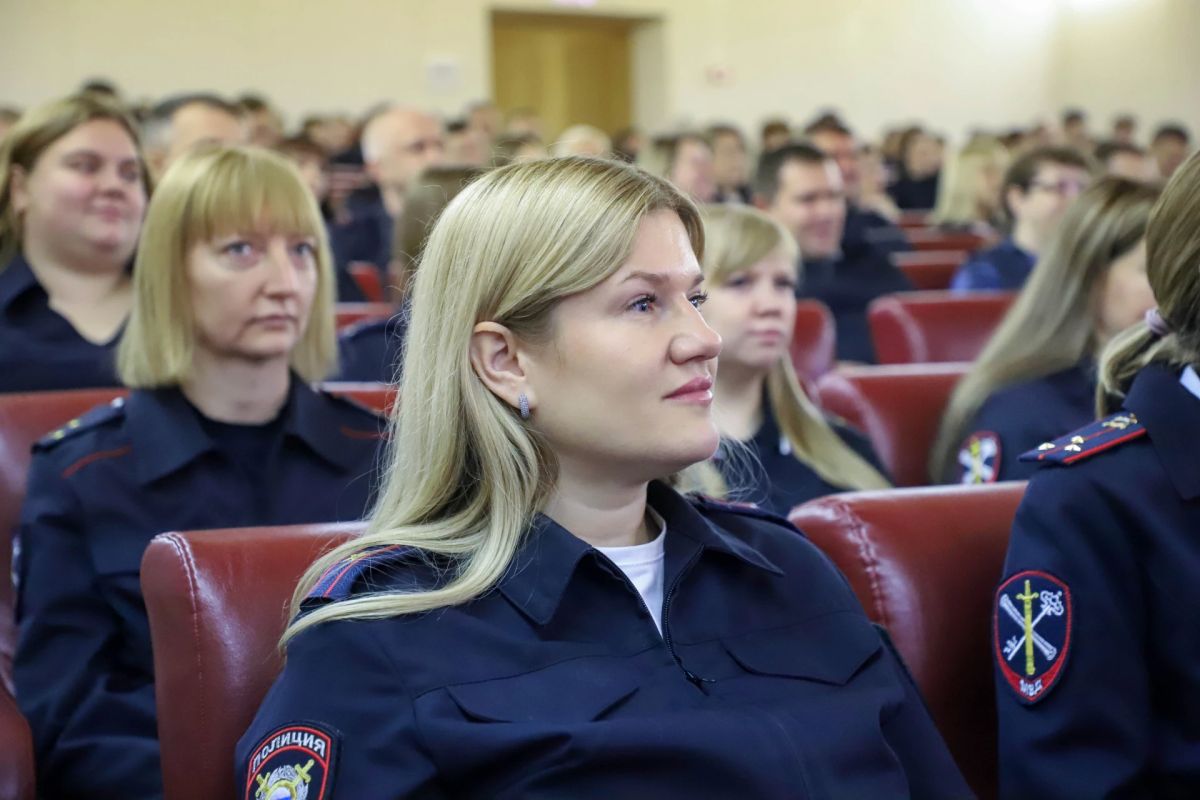 В УМВД России по Псковской области состоялось занятие по государственноправовому информированию В УМВД России по Псковской области состоялось занятие по государственноправовому информированию