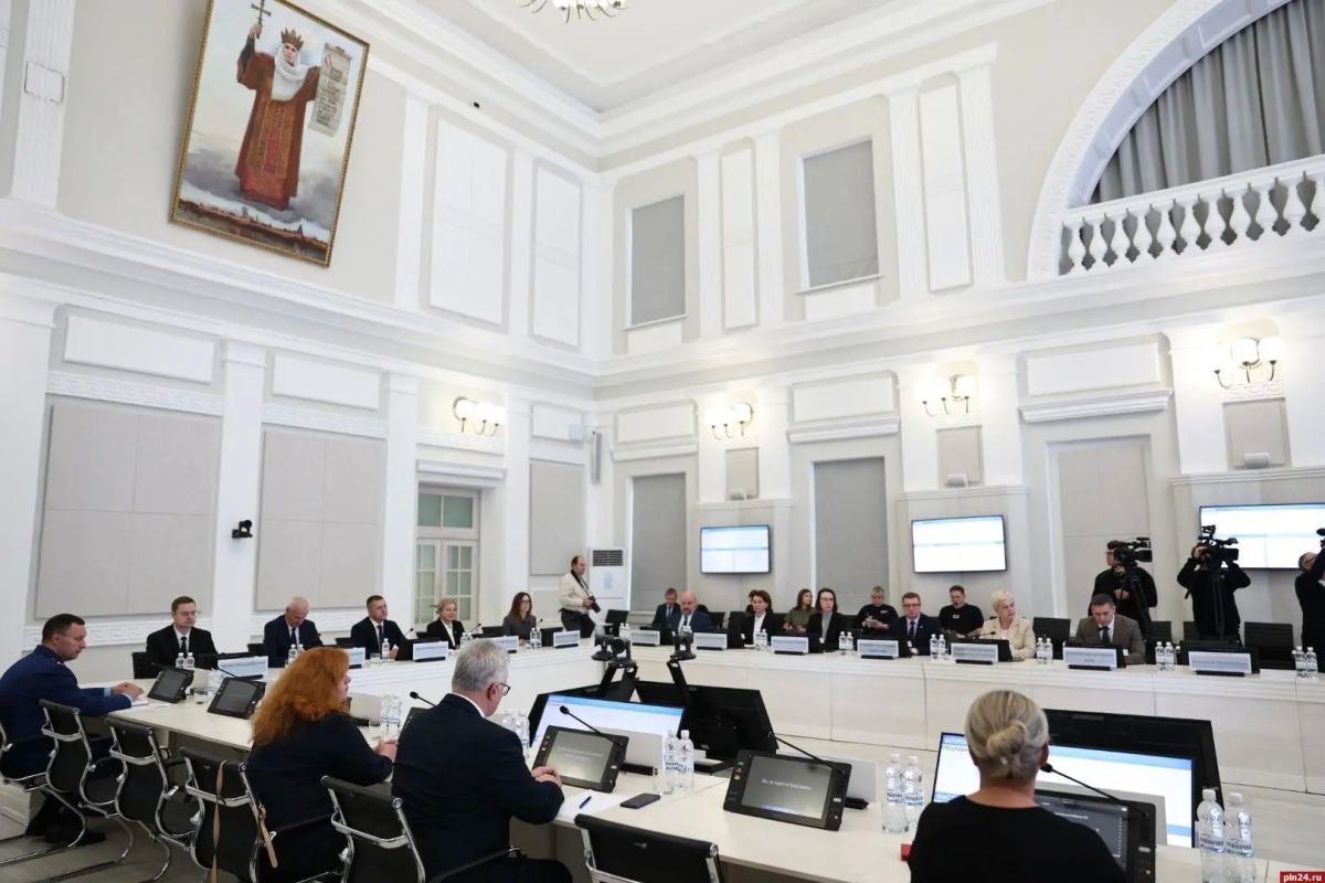 Старт работы: новый состав Псковского Заксобрания официально вступил в права