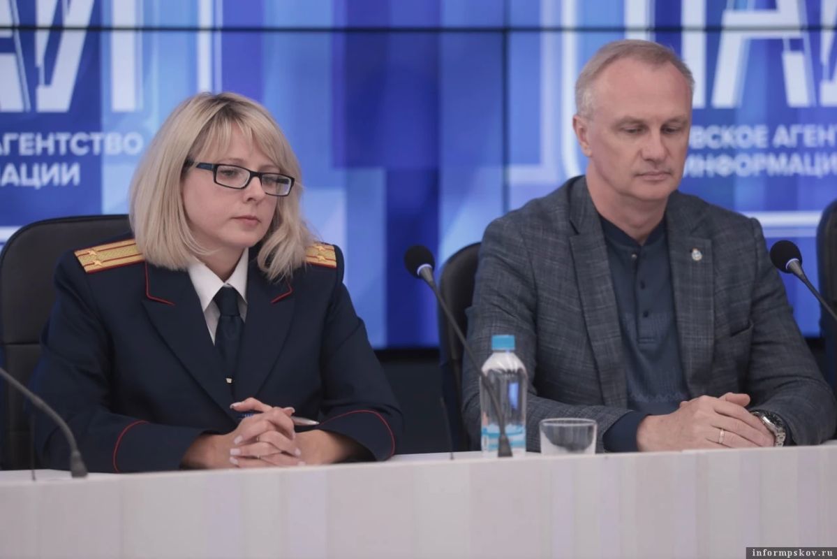 Проблемные ситуации с детьми в последнее время всё чаще возникают в благополучных семьях, где родители ограничиваются проверкой оценок и бытовым обеспечением, не вникая в психологический мир ребёнка