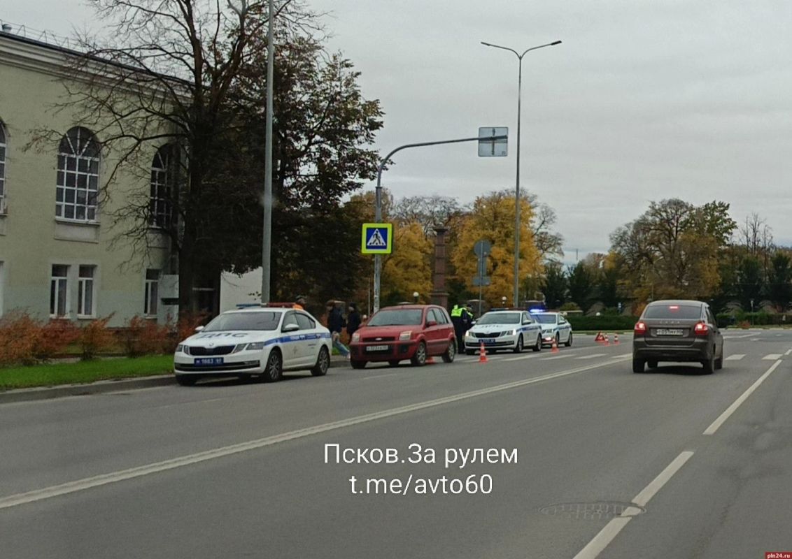 «Установка оптом». К новому году в Пскове появятся еще четыре светофора «Установка оптом». К новому году в Пскове появятся еще четыре светофора