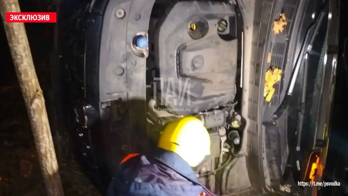 Водитель автомобиля Changan CS35 Plus не справился с управлением, в результате чего машина съехала в кювет и опрокинулась Водитель автомобиля Changan CS35 Plus не справился с управлением, в результате чего машина съехала в кювет и опрокинулась