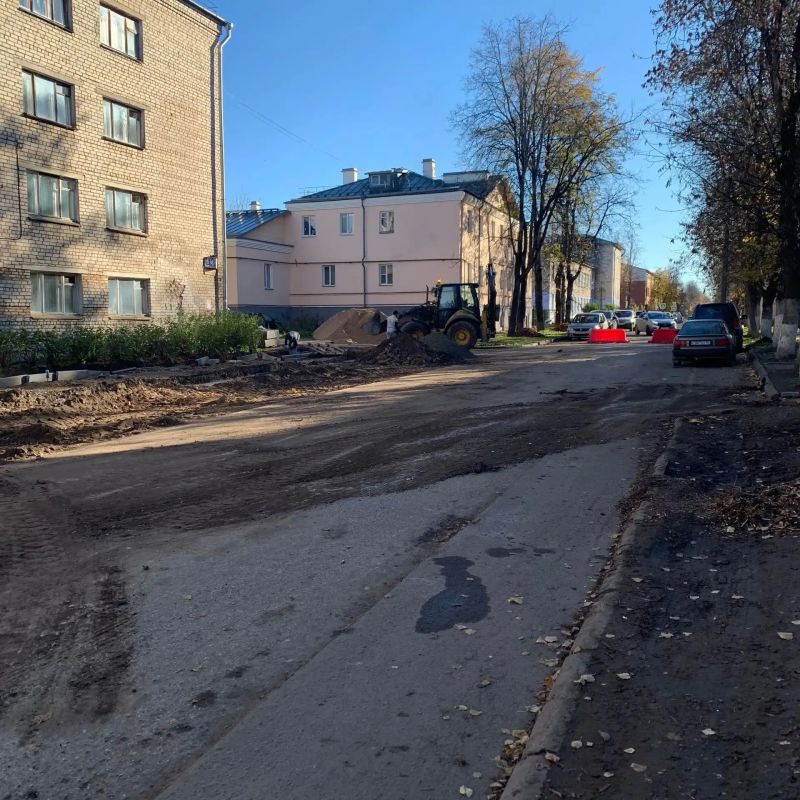 На Первомайской в Пскове обустроят тротуары и парковку с 10 местами для инвалидов