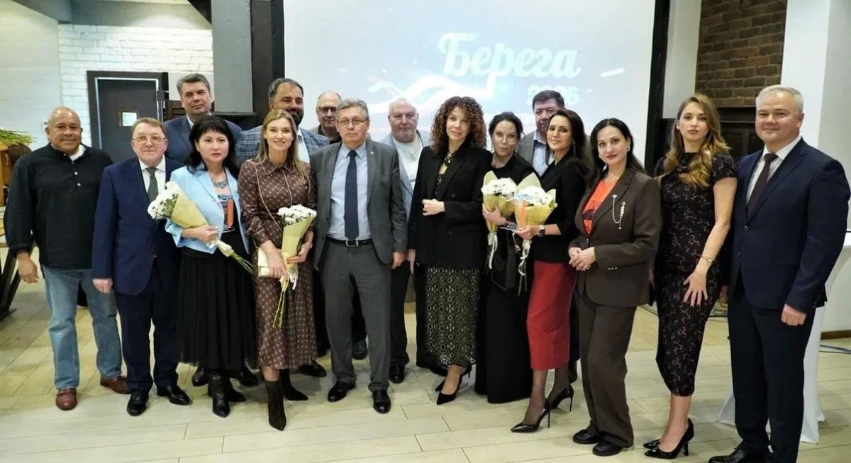 "Берега" в Тарусе: Рифат Сабитов возглавил жюри медиафорума "Берега" в Тарусе: Рифат Сабитов возглавил жюри медиафорума