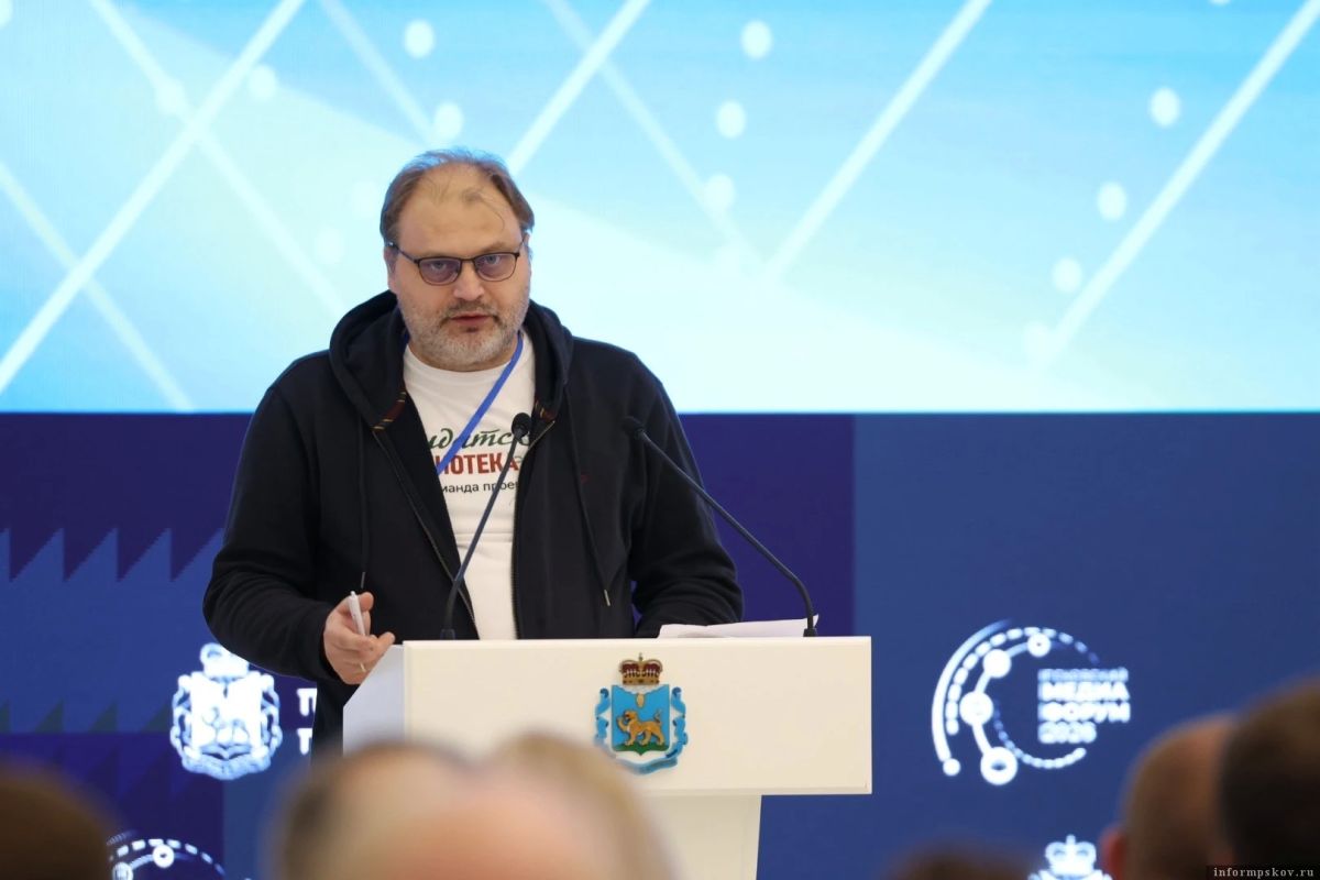 Дмитрий Линтер предложил провести в Псковской области мероприятие к 20-летию событий у Бронзового солдата