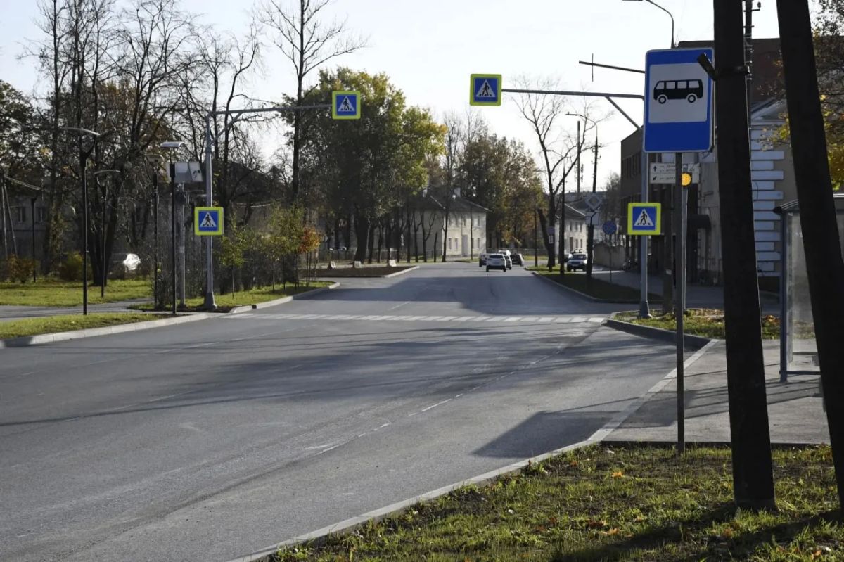 В Пскове полностью открыли для движения обновленный участок улицы Леона Поземского В Пскове полностью открыли для движения обновленный участок улицы Леона Поземского