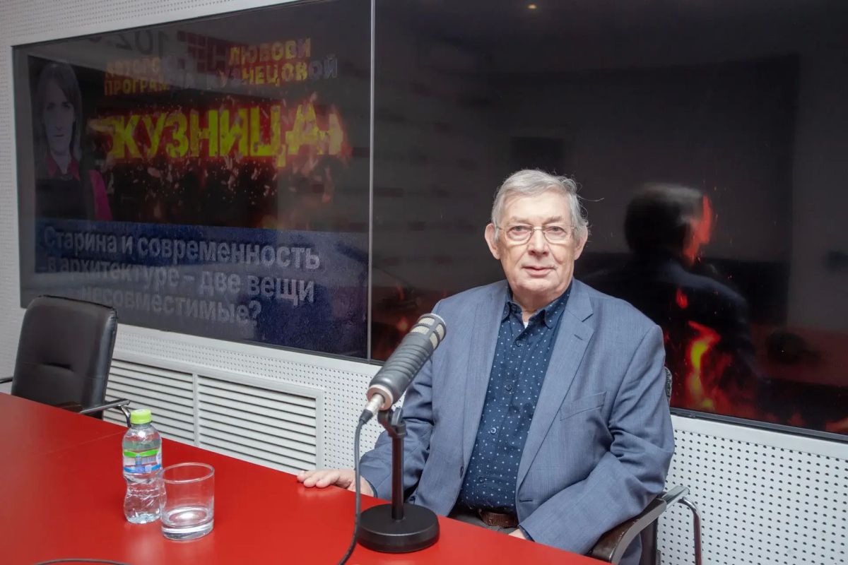 Свечи, копоть и толпы людей: эксперты переживают за судьбу уникальных фресок Мирожского монастыря после передачи РПЦ