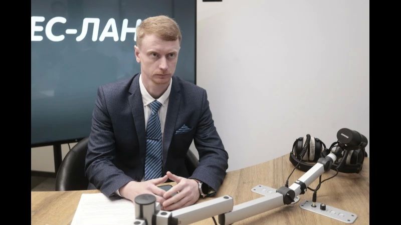 В эфире программы «Бизнес-ланч» — генеральный директор ООО «Литературные отели», руководитель отеля-усадьбы Арина Р. и директор по развитию УК «Исторические отели» Александр Афанасьев