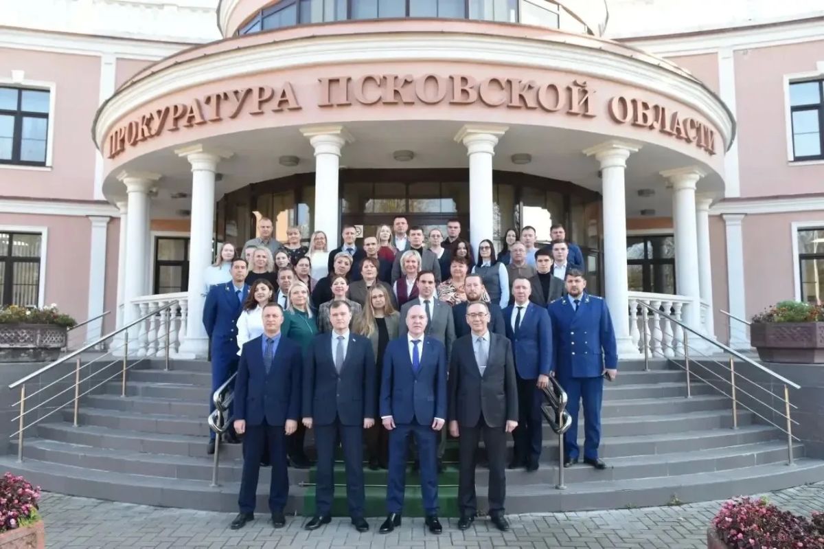 Спасибо за службу: коллектив прокуратуры области тепло проводил Алексея Попова на должность прокурора Республики Бурятия