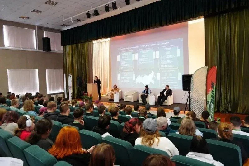 Первый форум сельской молодёжи «Агродвиж» прошёл в Великих Луках