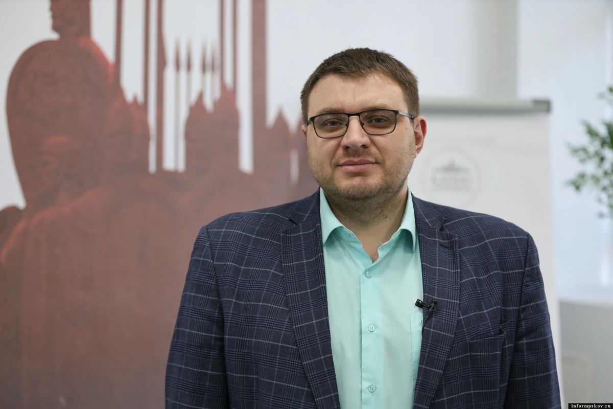 Претенденты на пост главы Пскова выступили перед депутатами гордумы Претенденты на пост главы Пскова выступили перед депутатами гордумы